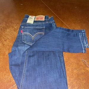 NWT 10 Med Jeans